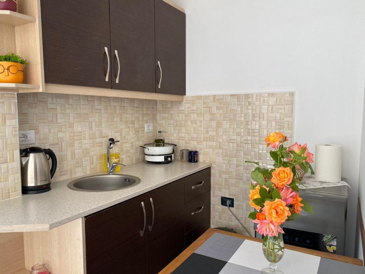 Double17 Apartaments Gjirokastër Extérieur photo