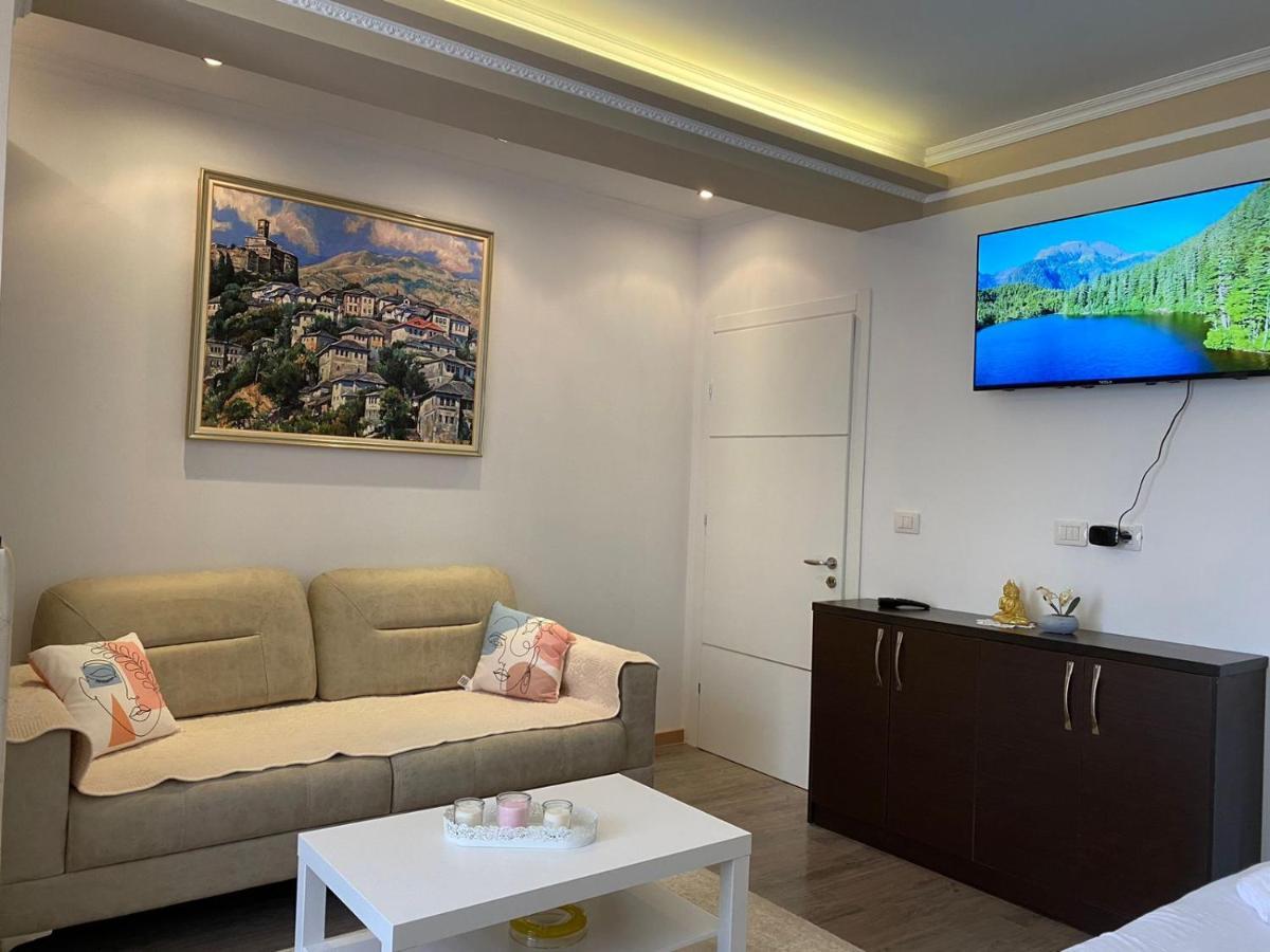 Double17 Apartaments Gjirokastër Extérieur photo