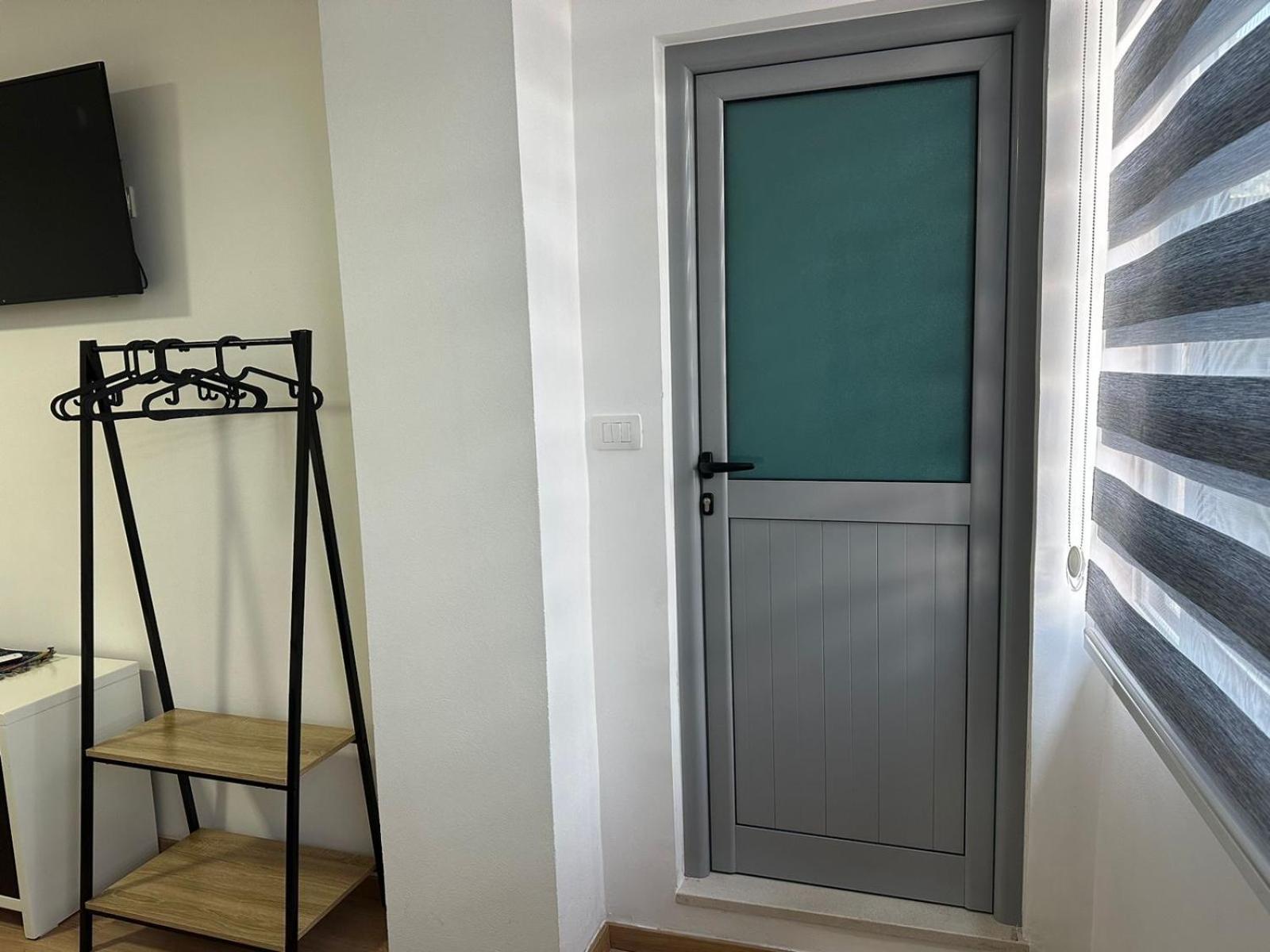 Double17 Apartaments Gjirokastër Extérieur photo