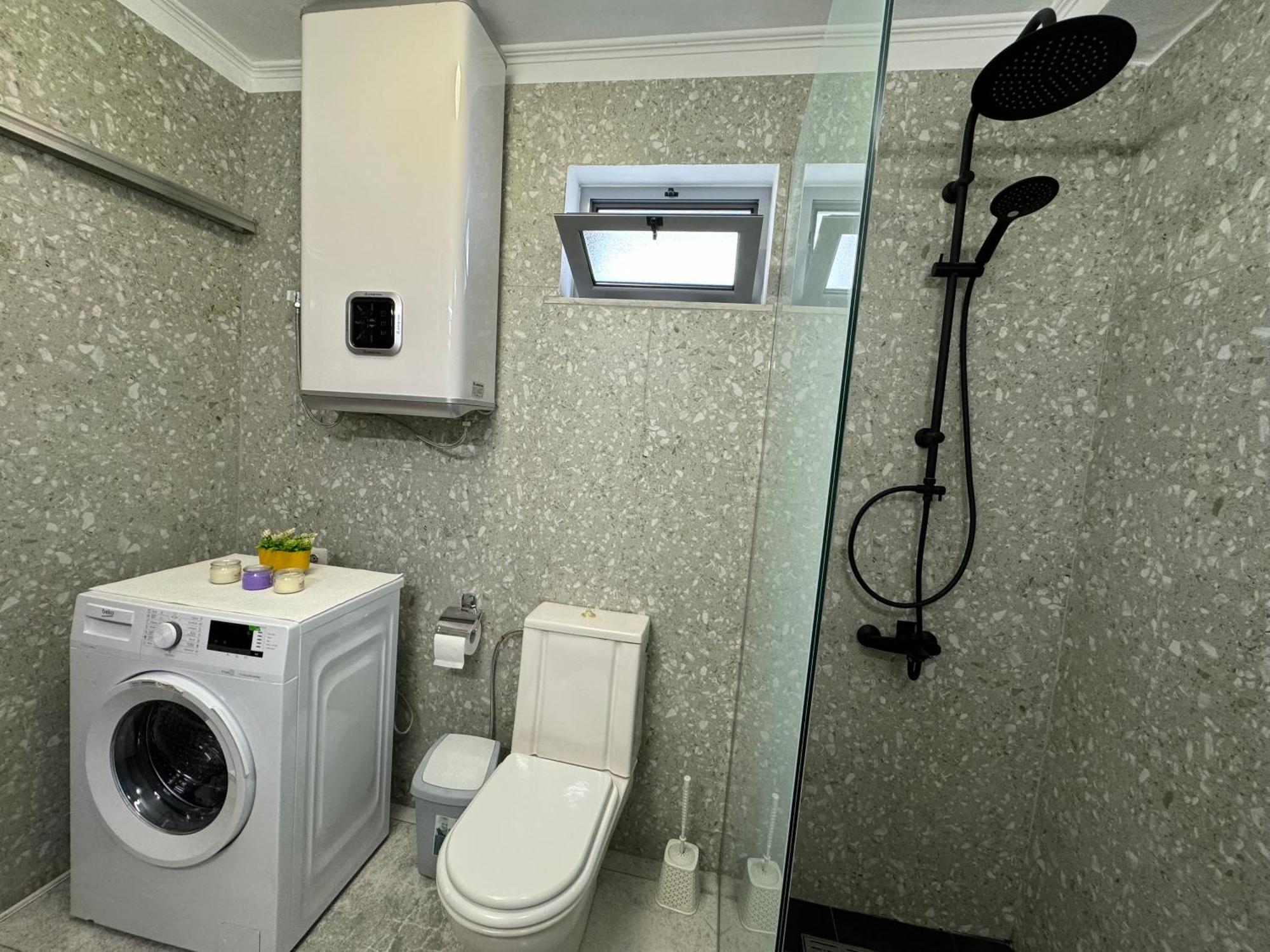 Double17 Apartaments Gjirokastër Extérieur photo