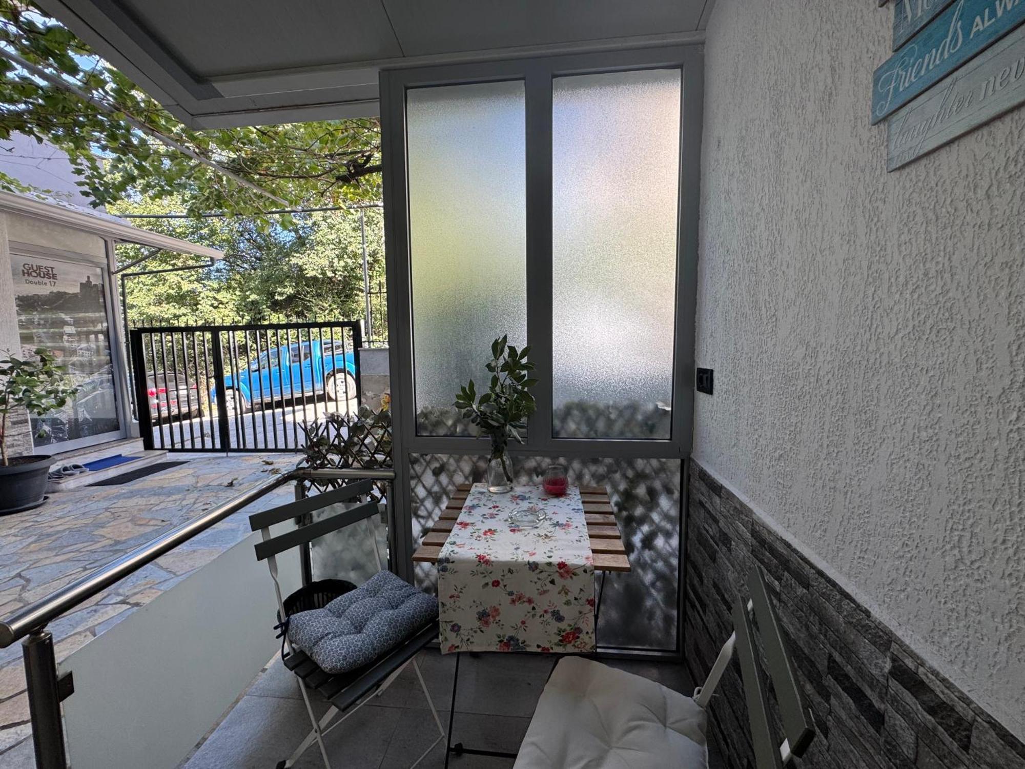 Double17 Apartaments Gjirokastër Extérieur photo