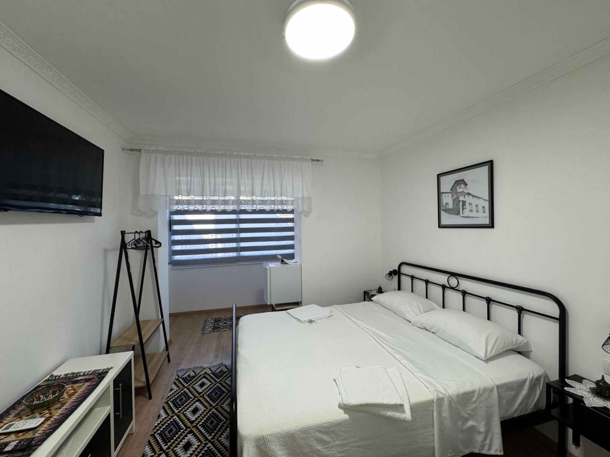 Double17 Apartaments Gjirokastër Extérieur photo